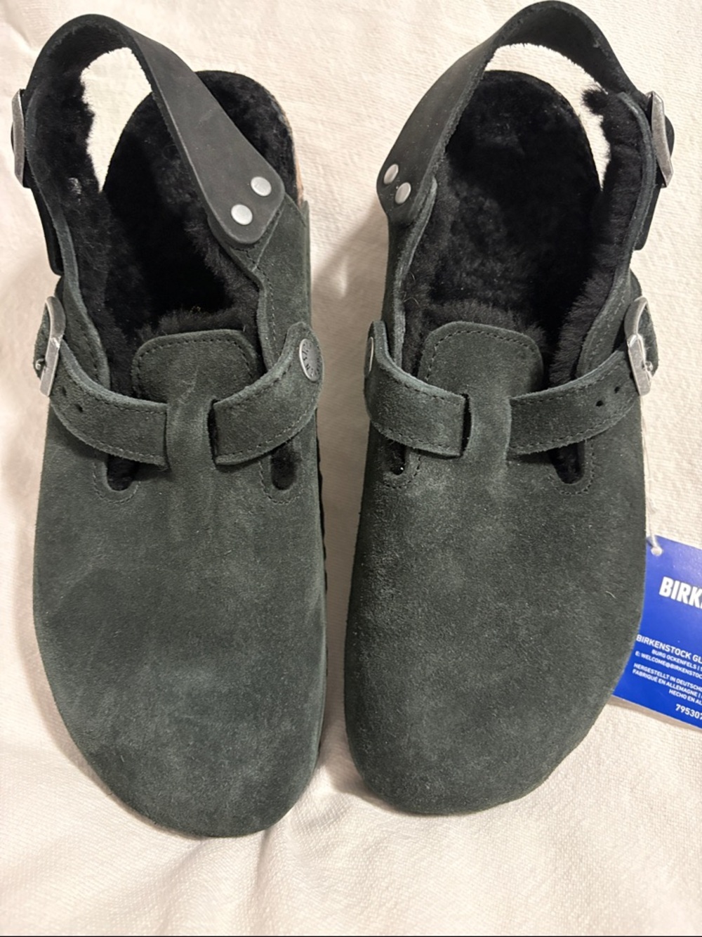 Birkenstock Tokio Shearling
Suede Leather/Fur - Black Sz 38